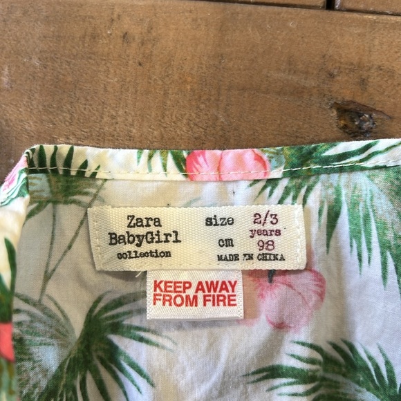Zara tropical floral palm leaf short flutter sleeve romper - Picture 3 of 5